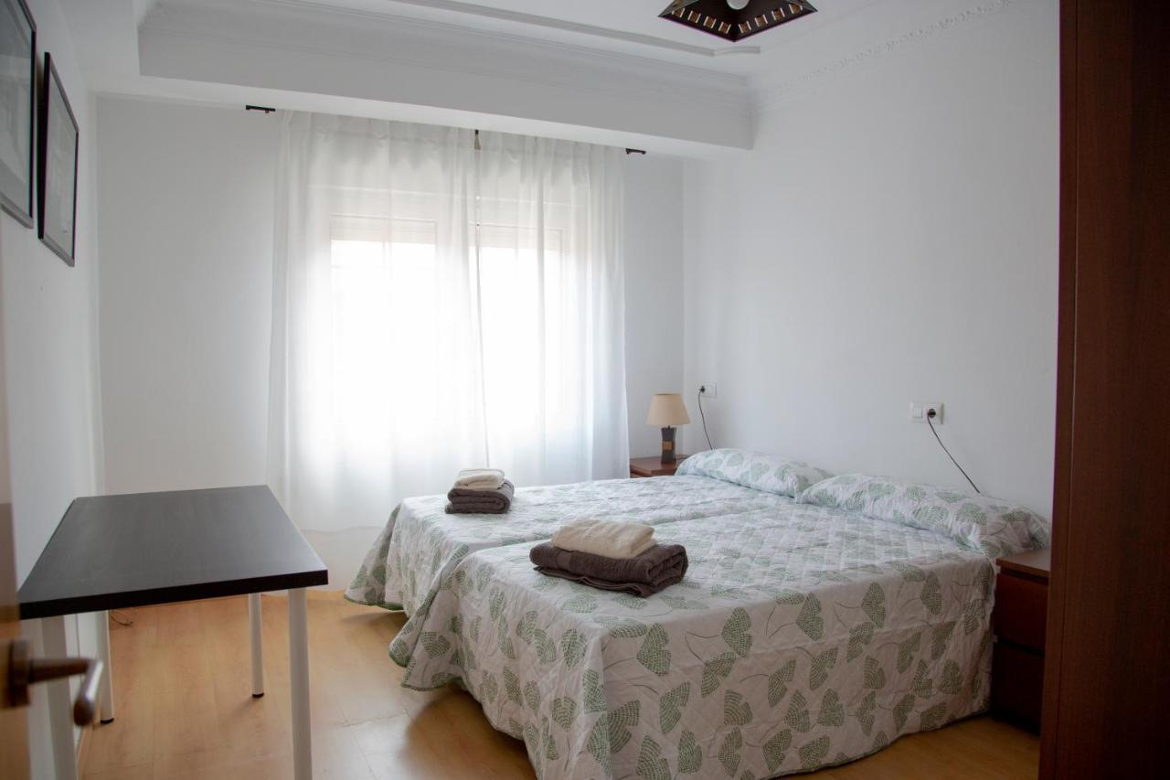 Residencial Arbeyal Apartment Хихон Екстериор снимка