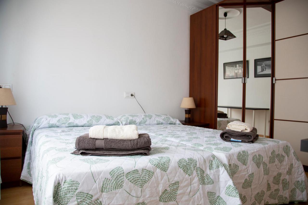 Residencial Arbeyal Apartment Хихон Екстериор снимка